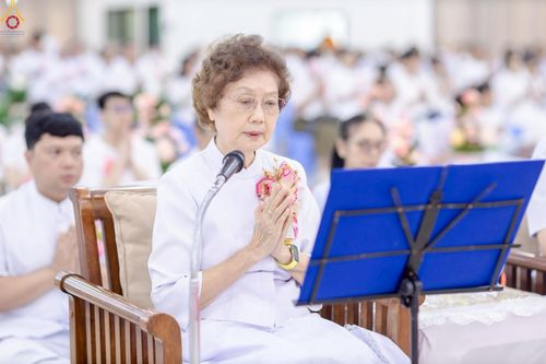 ภาพ No.241305:วันอาทิตย์ที่ 24 สิงหาคม พ.ศ.2568 พิธีปฐมผ้าป่าสถาปนาองค์พระเจดีย์เพื่อสร้างสันติภาพโลก พิธีไถ่ชีวิตโค สร้างมหากุศลด้วยการให้ชีวิตสัตว์เป็นทาน ณ ศูนย์ปฏิบัติธรรมสระบุรี อ.พระพุทธบาท จ.สระบุรี