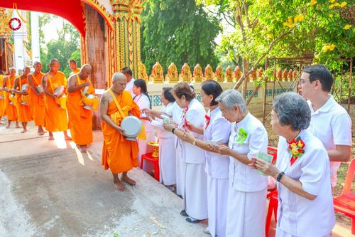 ภาพ No.181254:พิธีบรรพชาอุปสมบท ณ วัดเกาะแก้วประชานุรักษ์ ต.ชัยนาม อ.วังทอง จ.พิษณุโลก ในโครงการบรรพชาอุปสมบท บูชาธรรมมหาปูชนียาจารย์ วันที่ 8 ธันวาคม พ.ศ. 2567