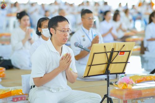 ภาพ No.240080:วันเสาร์ที่ 23 สิงหาคม พ.ศ. 2568 (วันพระ แรม 14 ค่ำ เดือน 9) พิธีบุพเปตพลี ครั้งที่ 169 ร่วมอุทิศบุญแด่หมู่ญาติที่ล่วงลับไปแล้ว และสืบทอดอายุพระพุทธศาสนา ณ หอฉันคุณยายอาจารย์ฯ วัดพระธรรมกาย