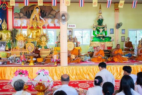 ภาพ No.166660:พิธีทอดกฐิน ณ วัดโพธิ์ไทร อ.เกษตรสมบูรณ์ จ.ชัยภูมิ ในโครงการกฐินสามัคคีทั่วไทย 30,000 วัด บูชาธรรม 80 ปี หลวงพ่อธัมมชโย โดยคณะศิษยานุศิษย์วัดพระธรรมกาย วันที่ 23 ตุลาคม พ.ศ. 2567