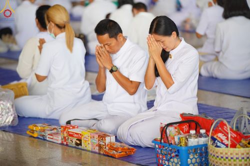 ภาพ No.136567:พิธีตักบาตร พิธีบูชาข้าวพระ ในวันอาทิตย์ต้นเดือนที่ 5 พฤษภาคม พ.ศ. 2567 ณ วัดพระธรรมกาย จ.ปทุมธานี