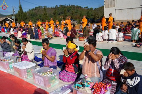 ภาพ No.125241:พิธีตักบาตรเนื่องในวันมาฆบูชา ณ สนามโรงเรียนบ้านนาเกียน  อำเภออมก๋อย จังหวัดเชียงใหม่ วันเสาร์ที่ ๒๔ กุมภาพันธ์ พ.ศ. ๒๕๖๗