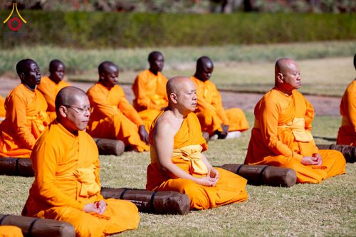 ภาพ No.232843:วันที่ 1 กรกฏาคม พ.ศ. 2568 Dhammayatra in South Africa 2025 ธรรมยาตราแอฟริกาใต้ — เส้นทางแห่งสติ สมาธิ และปัญญา ธรรมทายาทที่ได้อบรมโครงการบรรพชาอุปสมบทหมู่ครั้งที่ 2 ณ วัดพระธรรมกายโจฮันเนสเบิร์ก ประเทศแอฟริกาใต้