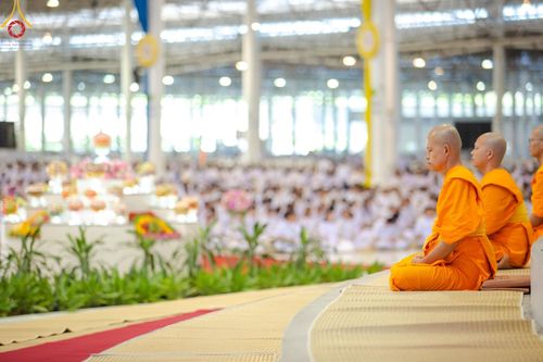 ภาพ No.151166:พิธีบูชาข้าวพระ ในวันอาทิตย์ต้นเดือน วันที่ 1 กันยายน พ.ศ. 2567 ณ สภาธรรมกายสากล วัดพระธรรมกาย