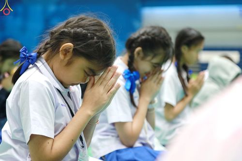 ภาพ No.103382:วันรวมพลังเด็กดี V-Star ผู้นำฟื้นฟูศีลธรรมโลก จังหวัดนครราชสีมา ณ เทอร์มินอล 21 โคราช ถ.มิตรภาพ ต.ในเมือง อ.เมืองนครราชสีมา จ.นครราชสีมา วันอังคารที่ 19 ธันวาคม พ.ศ. 2566