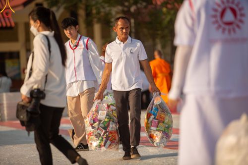 ภาพ No.115778:V.15 สามัคคี การเตรียมงาน เก็บงาน การรับบุญของเจ้าหน้าที่หน่วยงานต่างๆ เพื่อโครงการธรรมยาตรา กตัญญูบูชามหาปูชนียาจารย์ พระมงคลเทพมุนี (สด จนฺทสโร) พระผู้ปราบมาร อนุสรณ์สถาน 7 แห่ง ปีที่ 12 ระหว่างวันที่ 2 - 31 มกราคม พ.ศ.2567