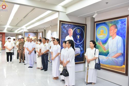 ภาพ No.144619:ชาวอำเภอคลองหลวง จังหวัดปทุมธานี ถวายเทียนพรรษามหามงคล เนื่องในเทศกาลเข้าพรรษา ประจำปี 2567 แด่คณะสงฆ์วัดพระธรรมกาย  วันพฤหัสบดีที่ 18 กรกฎาคม พ.ศ. 2567