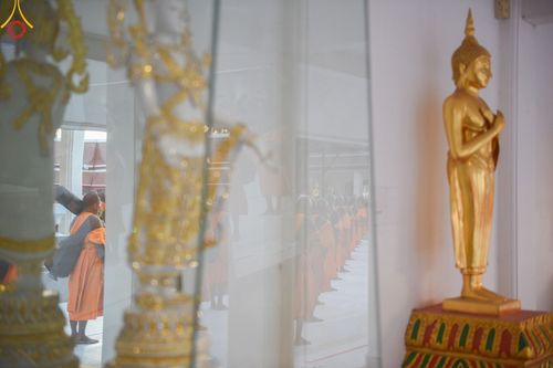 ภาพ No.194182:พระธรรมยาตราปฏิบัติธรรม และถ่ายภาพหมู่ประวัติศาสตร์ ณ วัดสองพี่น้อง ต.ต้นตาล อ.สองพี่น้อง จ.สุพรรณบุรี ในโครงการธรรมยาตรา กตัญญูบูชา มหาปูชนียาจารย์ พระมงคลเทพมุนี(สด จนฺทสโร) พระผู้ปราบมาร อนุสรณ์สถาน 7 แห่ง ปีที่ 13 วันที่ 12 มกราคม พ.ศ. 2568