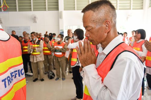 ภาพ No.110852:V.9 กล้าเก่ง การเตรียมงาน เก็บงาน การรับบุญของเจ้าหน้าที่หน่วยงานต่างๆ เพื่อโครงการธรรมยาตรา กตัญญูบูชามหาปูชนียาจารย์ พระมงคลเทพมุนี (สด จนฺทสโร) พระผู้ปราบมาร อนุสรณ์สถาน 7 แห่ง ปีที่ 12 ระหว่างวันที่ 2 - 31 มกราคม พ.ศ.2567