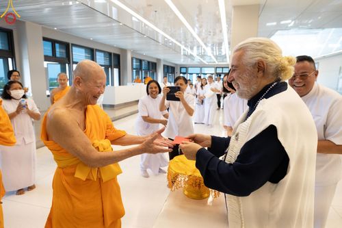 ภาพ No.63427:การสัมมนา World Peace Inner Peace : Lord Buddha 's Social Doctrine to resolve Global Issues ณ อาคาร 100 ปี คุณยายอาจารย์ฯ วัดพระธรรมกาย วันพฤหัสบดี ที่ 25 เมษายน พ.ศ. 2567