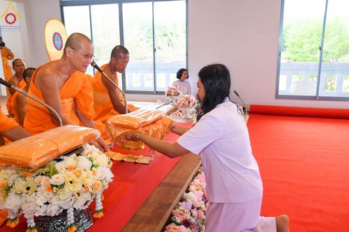 ภาพ No.96160:กฐินสามัคคี ฉลองวิหารพระมงคลเทพมุนี (สด จนฺทสโร) ณ ศูนย์ปฏิบัติธรรมภาคใต้ อ.บางกล่ำ จ.สงขลา วันที่ 19 พฤศจิกายน พ.ศ. 2566