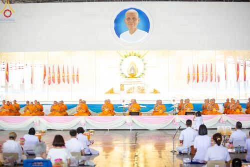 ภาพ No.131593:พิธีร่วมบุญบรรพชาสามเณร 5,000 รูป ณ บ้านแก้วเรือนทองคุณยาย สภาธรรมกายสากล วัดพระธรรมกาย วันเสาร์ที่ 23 มีนาคม พ.ศ. 2567