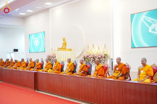 ภาพ No.149433:พิธีทักษิณานุปทานแด่บรรพชนตระกูลผ่องสวัสดิ์ และหมู่ญาติที่ล่วงลับไปแล้ว ประจำปี ครั้งที่ 19 วันพฤหัสบดีที่ 22 สิงหาคม พ.ศ. 2567 ณ พระมหาเจดีย์ทัตตชีโว ศูนย์อบรมเยาวชนกาญจนบุรี