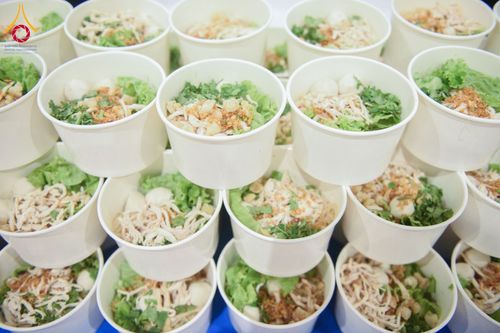 ภาพ No.184447:พิธีมอบโล่ และใบประกาศเกียรติคุณ  โครงการเจริญพระพุทธมนต์ ธัมมจักกัปปวัตตนสูตร  โรงเรียนที่มีผลการดำเนินกิจกรรมดีเด่น จังหวัดสระบุรี  หนึ่งในโครงการหมู่บ้านรักษาศีล 5  และวันรวมพลังเด็กดี V-Star  วันที่ 17 ธันวาคม พ.ศ.2567 ณ ห้างทวีกิจคอมเพล็กซ์ ชั้น 4 อ