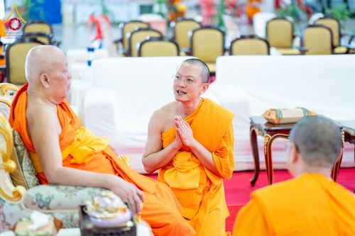 ภาพ No.185255:พิธีถวายมหาสังฆทาน 1,000 วัด ในวาระอายุวัฒนมงคล 84 ปี หลวงพ่อทัตตชีโว วันอาทิตย์ที่ 22 ธันวาคม พ.ศ. 2567 ณ สภาธรรมกายสากล วัดพระธรรมกาย