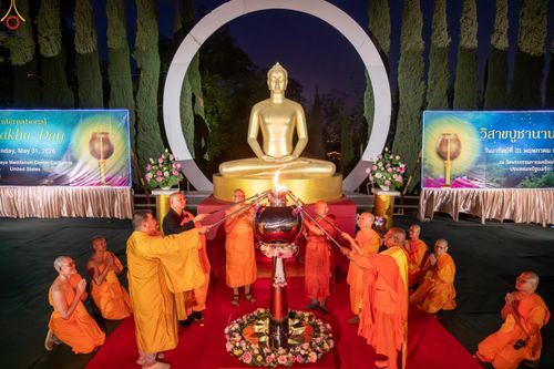 ภาพ No.333043:วันอาทิตย์ที่ 31 พฤษภาคม พ.ศ. 2569 วันวิสาขบูชา ณ วัดพระธรรมกายแคลิฟอร์เนีย  ประเทศสหรัฐอเมริกา
