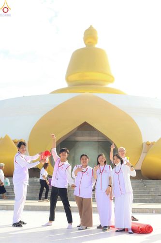 ภาพ No.306677:ภาพเบื้องหลังอาสาสมัครรวมใจ ชุดที่ 5 ในโครงการธรรมยาตรา กตัญญูบูชา มหาปูชนียาจารย์ พระมงคลเทพมุนี(สด จนฺทสโร) พระผู้ปราบมาร อนุสรณ์สถาน 7 แห่ง ปีที่ 14