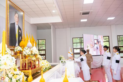 ภาพ No.341742:วันอังคารที่ 28 กรกฎาคม พ.ศ. 2569 คณะสงฆ์และพสกนิกรอำเภอคลองหลวง พร้อมใจจัดพิธีเจริญพระพุทธมนต์ ปฏิบัติธรรม และทำบุญตักบาตร ถวายพระราชกุศลเฉลิมพระเกียรติพระบาทสมเด็จพระเจ้าอยู่หัว
