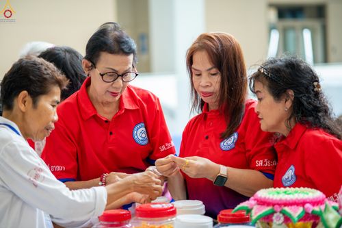 ภาพ No.321145:วันที่ 10 เมษายน พ.ศ.2569 โครงการส่งเสริมและสนับสนุนการเรียนรู้สำหรับผู้สูงอายุ ประจำปีงบประมาณ พ.ศ.2569 จัดโดย ฝ่ายสังคมสงเคราะห์ กองสวัสดิการสังคม องค์การบริหารตำบลคลองสาม จ.ปทุมธานี ณ วัดพระธรรมกาย