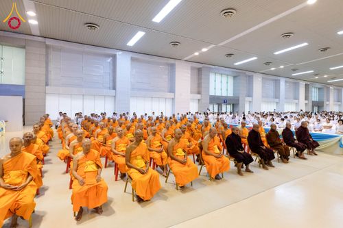 ภาพ No.287625:วันที่ 1 มกราคม พ.ศ. 2569 พิธีบูชาข้าวพระ ณ สภาธรรมกายสากล วัดพระธรรมกาย