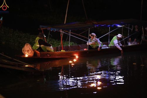 ภาพ No.204229:V.52 สารพัดV สารพัดดี ที่วัดสองพี่น้อง ในโครงการธรรมยาตรา กตัญญูบูชา มหาปูชนียาจารย์ พระมงคลเทพมุนี(สด จนฺทสโร) พระผู้ปราบมาร อนุสรณ์สถาน 7 แห่ง ปีที่ 13 ระหว่างวันที่ 2-31 มกราคม พ.ศ. 2568