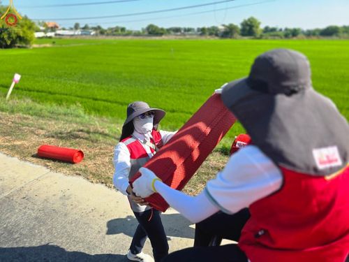 ภาพ No.191614:V.49 สารพัดV สารพัดดี ที่ธรรมยาตรา ในโครงการธรรมยาตรา กตัญญูบูชา มหาปูชนียาจารย์ พระมงคลเทพมุนี(สด จนฺทสโร) พระผู้ปราบมาร อนุสรณ์สถาน 7 แห่ง ปีที่ 13 ระหว่างวันที่ 2-31 มกราคม พ.ศ. 2568