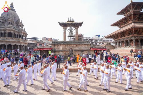 ภาพ No.129922:พิธีตัดปอยผมและแห่นาคธรรมทายาท ในโครงการบรรพชา 1,250 รูป ณ แดนประสูติ สวนลุมพินี ประเทศเนปาล วันที่ 2 มีนาคม พ.ศ. 2567