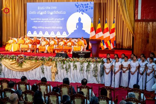 ภาพ No.226461:วันที่ 7-10 พฤษภาคม พ.ศ. 2568 โครงการเดินธรรมยาตรา สยาม-ลังกา ธรรมยาตรา ฉลองเทศกาลวิสาขบูชาแห่งชาติ ศรีลังกา บูชาธรรม 81 ปี หลวงพ่อธัมมชโย เมืองนูวราอิลิยา ประเทศศรีลังกา