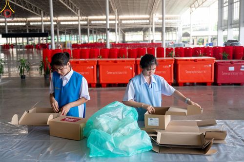 ภาพ No.58436:V.41 เทหมดใจ  ลุยต่อไป ร้อยซาวปี การเตรียมงาน การปฏิบัติงาน และการเก็บงาน ของเจ้าหน้าที่หน่วยงานต่างๆ เพื่อพิธีฉลองอายุวัฒนมงคล 80 ปี หลวงพ่อธัมมชโย และรับถวายมหาสังฆทาน 10,000 กว่าวัดทั่วประเทศ ในวันคุ้มครองโลก จันทร์ที่ 22 เมษายน พ.ศ. 2567