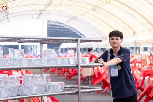 ภาพ No.59563:การอบรมอาสาสมัคร  เตรียมงานและจัดถวายภัตตาหาร แด่พระสังฆาธิการ 10,000 กว่าวัดทั่วประเทศ ในวันที่ 21-22 เมษายน พ.ศ.2567 เพื่องานวันคุ้มครองโลก จัดโดย ชมรมพุทธศาสตร์สากลฯ