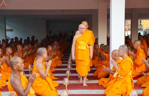 ภาพ No.302809:วันที่ 24 มกราคม พ.ศ. 2569 พิธีจุดประทีปธรรมถวายเป็นพุทธบูชา  และบูชาธรรมมหาปูชนียาจารย์  ณ อาคารธรรมยาตรา กตัญญูบูชามหาปูชนียาจารย์  ตรงข้ามวัดปากน้ำภาษีเจริญ จ.กรุงเทพมหานคร ในโครงการธรรมยาตรา กตัญญูบูชา มหาปูชนียาจารย์ พระมงคลเทพมุนี(สด จนฺทสโร) พระผู