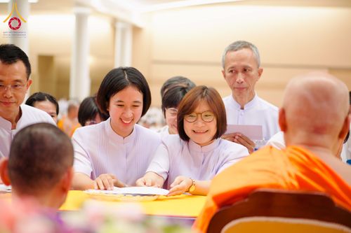 ภาพ No.310598:วันอาทิตย์ที่ 22 กุมภาพันธ์ พ.ศ. 2569 พิธีมุทิตาสักการะในโอกาสอายุวัฒนะมงคล 80 ปี พระพรหมวชิรปัญญาจารย์ (ทองดี สุรเตโช ป.ธ.9) ณ ห้องแก้วสารพัดนึก 2 วัดพระธรรมกาย จ.ปทุมธานี