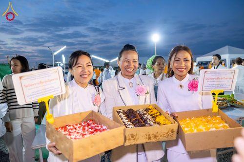 ภาพ No.301759:วันที่ 24 มกราคม พ.ศ. 2569 พิธีถวายภัตตาหารเป็นสังฆทาน แด่พระธรรมยาตรา ณ อนุสรณ์สถานบางปลา วัดบางปลา อำเภอบางเลน จังหวัดนครปฐม ในโครงการธรรมยาตรา กตัญญูบูชา มหาปูชนียาจารย์ พระมงคลเทพมุนี(สด จนฺทสโร) พระผู้ปราบมาร อนุสรณ์สถาน 7 แห่ง ปีที่ 14