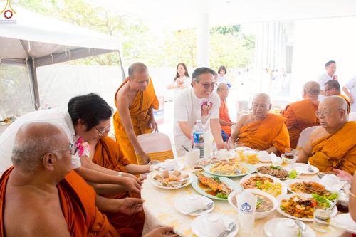 ภาพ No.249308:วันที่ 20 กันยายน พ.ศ. 2568 พิธีประดิษฐานรูปหล่อหลวงปู่วัดปากน้ำ ภาษีเจริญ ณ วิหารพระมงคลเทพมุนี (สด จนฺทสโร) ศูนย์ปฏิบัติธรรมภูเก็ต จ.ภูเก็ต