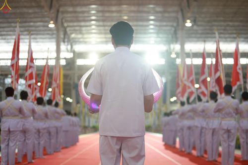 ภาพ No.251683:วันที่ 10 ตุลาคม พ.ศ. 2568 พิธีทอดผ้าป่าสมทบกฐินวัดพระธรรมกาย และสมทบกฐิน 30,000 กว่าวัดทั่วประเทศ ครั้งที่ 3 ณ สภาธรรมกายสากล วัดพระธรรมกาย