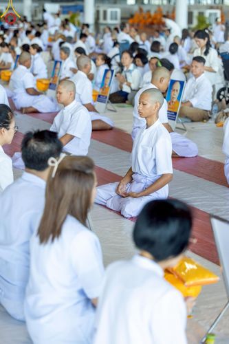 ภาพ No.215076:วันเสาร์ที่ 5 เมษายน พ.ศ. 2568 พิธีเวียนประทักษิณรอบพระมหาธรรมกายเจดีย์  พิธีวันทาเจดีย์ พิธีขอขมาและมอบผ้าไตร ในโครงการบรรพชาสามเณรฟื้นฟูพระพุทธศาสนาทั่วไทย , โครงการหน่อแก้วเปรียญธรรม รุ่นที่ 13 ,  โครงการสามเณรยุวธรรมทายาท รุ่นที่ 33 , โครงการสามเณรมั