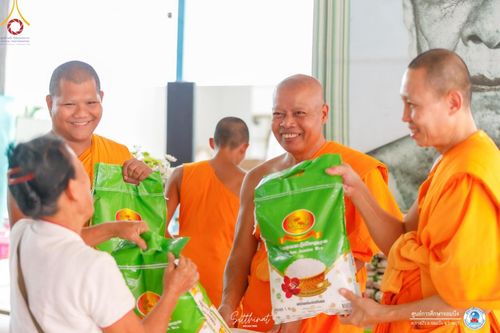 ภาพ No.161185:พิธีถวายมหาสังฆทาน 31 วัด , พิธีบุพเปตพลี , พิธีไถ่ชีวิตโค และ ปล่อยพันธ์ุปลาจำนวน 50,000 ชีวิต ณ ศูนย์การศึกษาจอมบึง ต.รางบัว อ.จอมบึง จ.ราชบุรี วันที่ 28 กันยายน พ.ศ. 2567