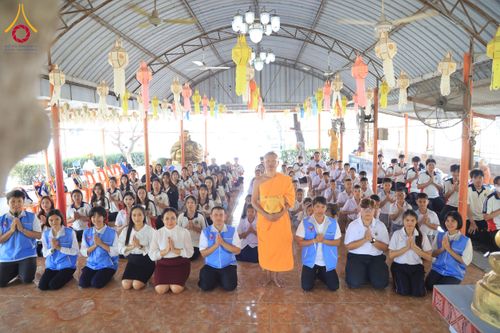 ภาพ No.200149:พิธีทอดผ้าป่าทำนุบำรุงศาสนสถาน ณ วัดบางไผ่นารถ ตำบลบางไทรป่า อำเภอบางเลน จังหวัดนครปฐม ในโครงการธรรมยาตรา กตัญญูบูชา มหาปูชนียาจารย์ พระมงคลเทพมุนี(สด จนฺทสโร) พระผู้ปราบมาร อนุสรณ์สถาน 7 แห่ง ปีที่ 13 วันที่ 22 มกราคม พ.ศ. 2568