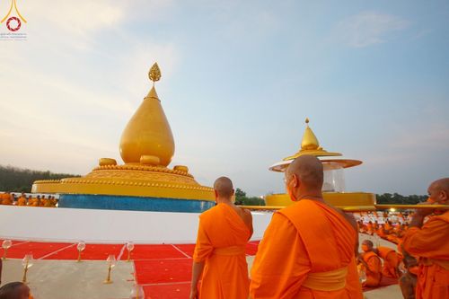 ภาพ No.129470:พิธีประดิษฐานพระบรมสารีริกธาตุ ณ มหารัตนะเจดีย์สิริปทุมสวรรค์ ศูนย์ปฏิบัติธรรมภาคใต้ อ.บางกล่ำ จ.สงขลา วันที่ 10 มีนาคม พ.ศ.2567