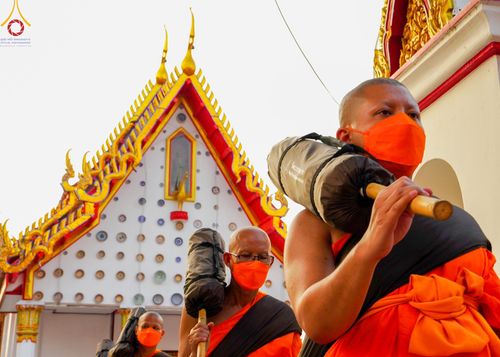 ภาพ No.110513:พิธีต้อนรับพระธรรมยาตรา ในโครงการธรรมยาตรากตัญญูบูชา มหาปูชนียาจารย์ พระมงคลเทพมุนี(สด จนฺทสโร) พระผู้ปราบมาร อนุสรณ์สถาน 7 แห่ง ปีที่ 12 วันที่ 11 มกราคม พ.ศ. 2567 ณ อนุสรณ์สถานลำดับที่ 3 สถานที่เกิดใหม่ในเพศสมณะ วัดสองพี่น้อง จ.สุพรรณบุรี