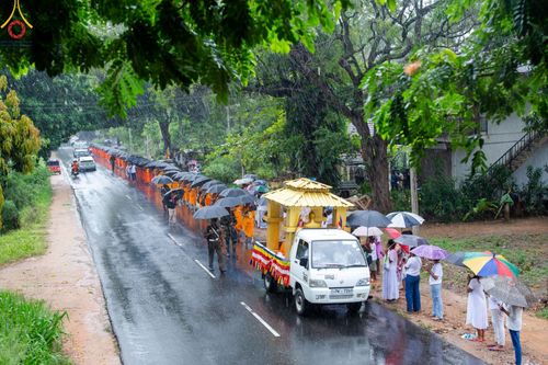 ภาพ No.139984:PhotoStory มหาศรัทธา ธรรมยาตราศรีลังกา EP.2 พิธีเปิดโครงการสยาม-ลังกา ธรรมยาตรา ฉลองเทศกาลวิสาขบูชาแห่งชาติ ศรีลังกา บูชาธรรม 80 ปีหลวงพ่อธัมมชโย เมื่อวันที่ 17 พฤษภาคม พ.ศ. 2567