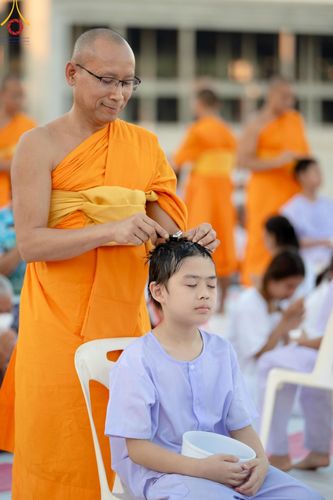 ภาพ No.132774:พิธีปลงผมยุวธรรมทายาท รุ่นที่ 32 มัชฌิมธรรมทายาท รุ่นที่ 28 ณ ลานธรรม วัดพระธรรมกาย วันเสาร์ที่ 30 มีนาคม พ.ศ. 2567
