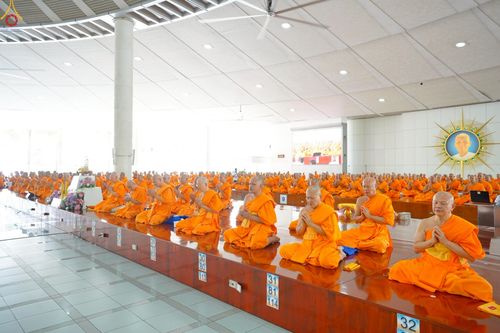 ภาพ No.247507:วันจันทร์ที่ 22 กันยายน พ.ศ. 2568 (วันพระ แรม 15 ค่ำ เดือน 10) พิธีบุพเปตพลี ครั้งที่ 170 ร่วมอุทิศบุญแด่หมู่ญาติที่ล่วงลับไปแล้ว และสืบทอดอายุพระพุทธศาสนา ณ หอฉันคุณยายอาจารย์ฯ วัดพระธรรมกาย