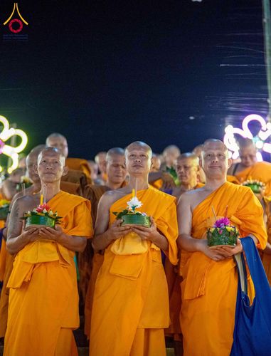 ภาพ No.266226:วันพุธที่ 5 พฤศจิกายน พ.ศ. 2568 (วันพระ ขึ้น 15 ค่ำ เดือน 12) พิธีจุดประทีปโคมลาน, โคมลอย และลอยกระทง ถวายประทีปเป็นพุทธบูชา สร้างความสว่างไสวให้กับแผ่นดินด้วยแสงธรรม ณ พุทธอุทยานนานาชาติ จังหวัดหนองคาย