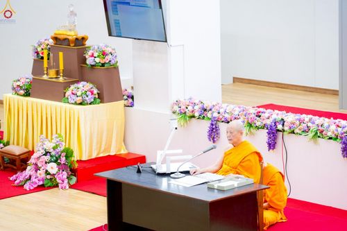 ภาพ No.242847:วันที่ 29-31 สิงหาคม พ.ศ. 2568 องค์กรภาคีเครือข่าย “บวร” (บ้าน-วัด-โรงเรียน-ราชการ) อ.คลองหลวง จัดบวชอุบาสิกาแก้ว ถวายพระราชกุศลแด่สมเด็จพระพันปีหลวง - กตัญญูบูชาแด่ผู้มีพระคุณ