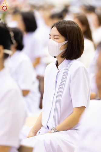 ภาพ No.139190:พิธีตักบาตร , พิธีบูชาข้าวพระ ณ ห้องแก้วสารพัด 1 สภาธรรมกายสากล วัดพระธรรมกาย วันอาทิตย์ต้นเดือนที่ 2 มิถุนายน พ.ศ. 2567