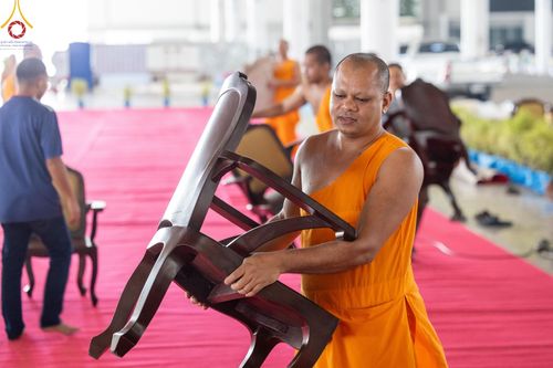 ภาพ No.60647:V.38 ทุ่มพลังเพื่อพ่อครบ 80 ปี ภาพการเตรียมงานของหน่วยงานต่างๆ เพื่อพิธีฉลองอายุวัฒนมงคล 80 ปี หลวงพ่อธัมมชโย และรับถวายมหาสังฆทาน 10,000 กว่าวัดทั่วประเทศ ในวันคุ้มครองโลก วันจันทร์ที่ 22 เมษายน พ.ศ. 2567