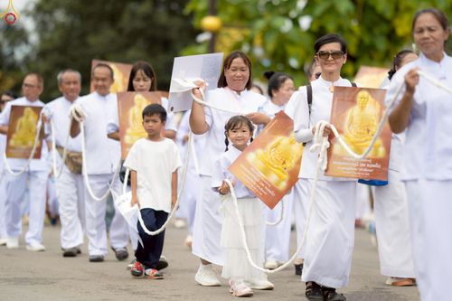 ภาพ No.239300:วันอาทิตย์ที่ 17 สิงหาคม พ.ศ. 2568 พิธีอัญเชิญรูปเหมือนพระมงคลเทพมุนี (สด จันทสโร) ณ ศาลากลางจังหวัดเลย ถึงลานพญานาค สวนสาธารณะกุดป่อง อ.เมือง จ.เลย