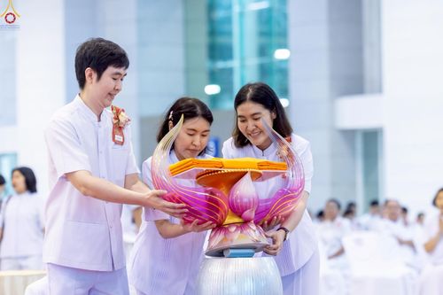 ภาพ No.244052:วันอาทิตย์ที่ 7 กันยายน พ.ศ. 2568 พิธีทอดผ้าป่าสมทบกฐินวัดพระธรรมกาย และสมทบกฐิน 30,000 วัดทั่วไทย ครั้งที่ 2 ณ ห้องแก้วสารพัดนึก 1 วัดพระธรรมกาย