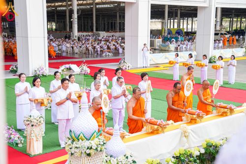 ภาพ No.316570:วันอาทิตย์ที่ 29 มีนาคม พ.ศ. 2569 พิธีทอดผ้าบังสุกุลและพิธีชำระร่าง โยมพ่อณรงค์ จินตมากุล  สิริอายุ 99 ปี 11 เดือน โยมบิดา พระครูปลัดรัตนวีรวัฒน์ (รังสฤษดิ์ อิทฺธิจินตโก) ที่ปรึกษาเจ้าคณะจังหวัดปทุมธานี เจ้าอาวาสวัดพระธรรมกาย  ณ ฌาปนสถานชั่วคราว ทางเข้า 